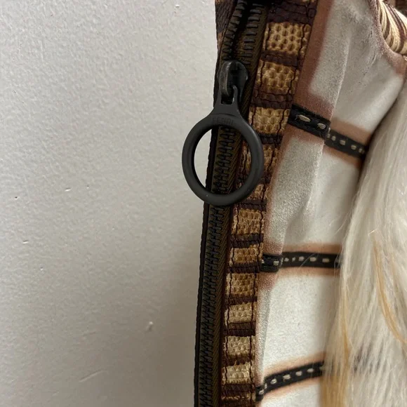 Unique Fendi Cream and Brown Oyster Suede Bag with Fur Accent - Picture 4 of 9